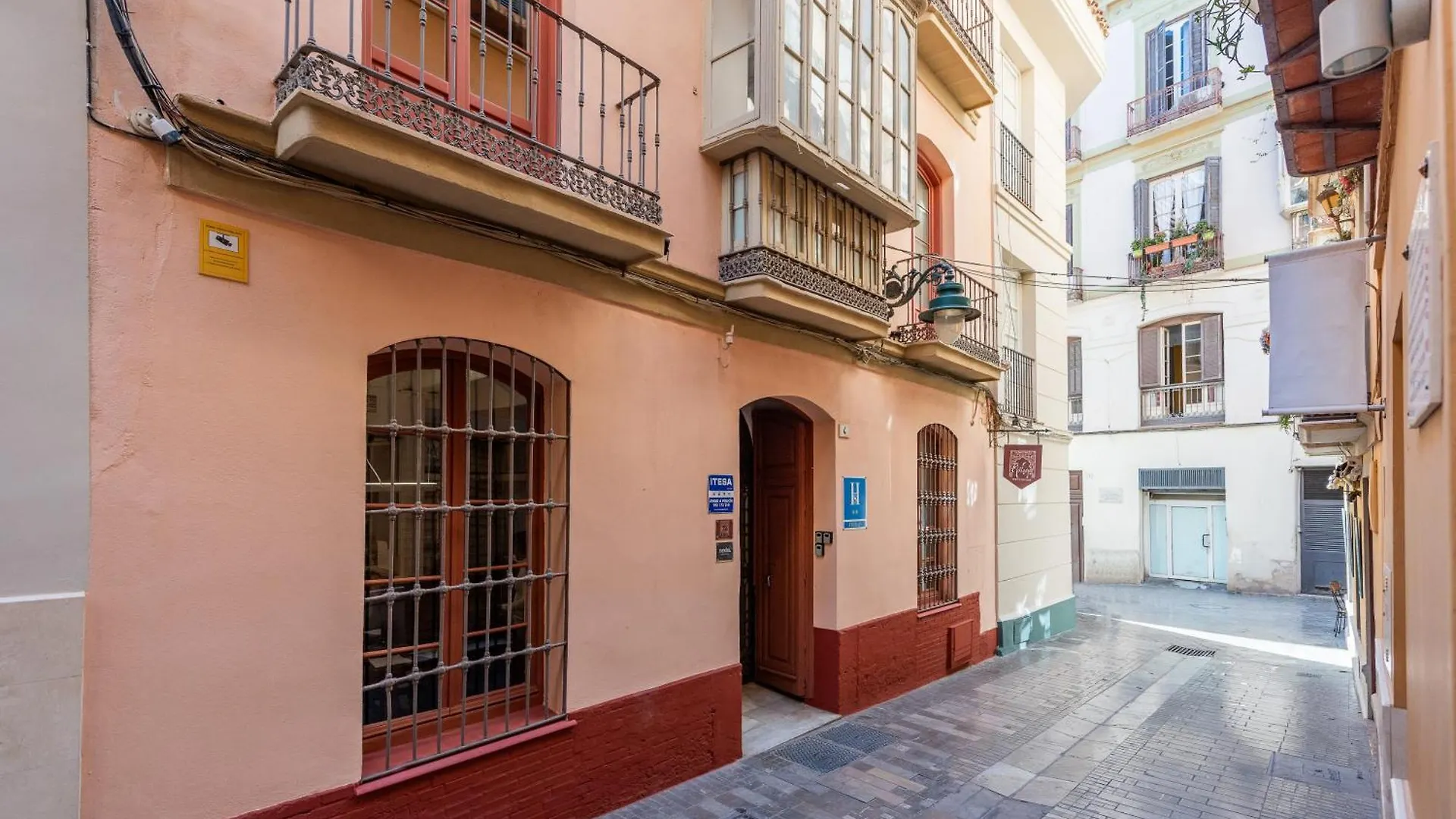 KHARooms Málaga Boutique Adults Recommended Affittacamere